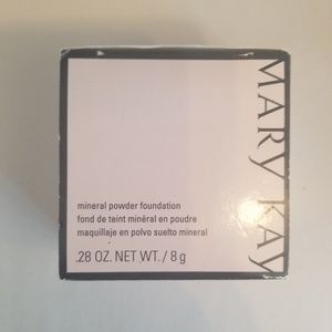 Mary Kay Mineral Foundation Bronze 3